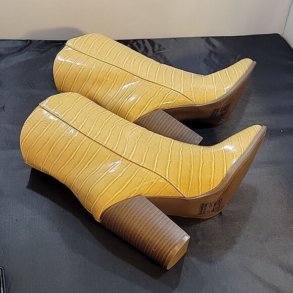 BRAND NEW QUPID POINTED TOE LEOPARD PRINT WOMEN"S BLOCK HEEL BOOT - Picture 10 of 15